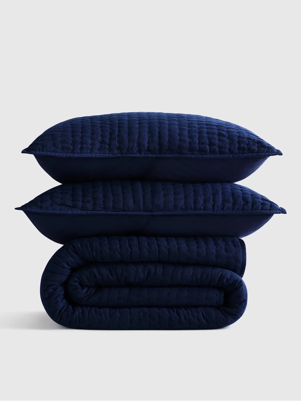 New Quince European Linen Cotton Stitch Quilt Set King/CalKing MSRP $219.90 Navy